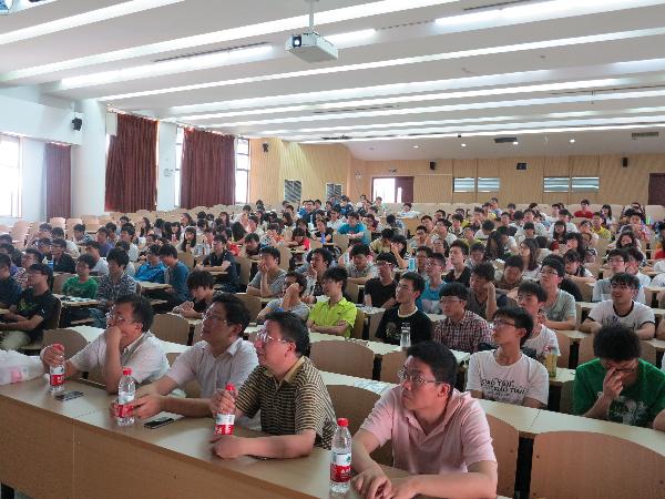 材料学院2012级期末考试动员会现场