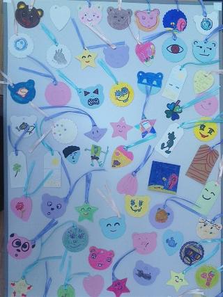 制作出的书签展板