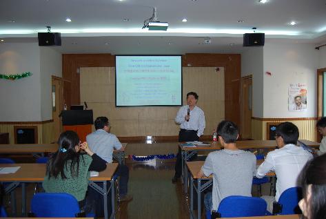 刘昌胜教授主持报告会