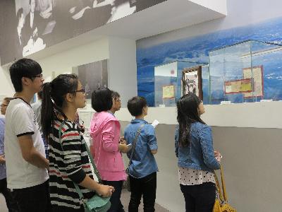 参观钱学森图书馆
