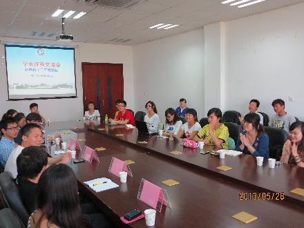 材料学院举行优秀学长经验交流会