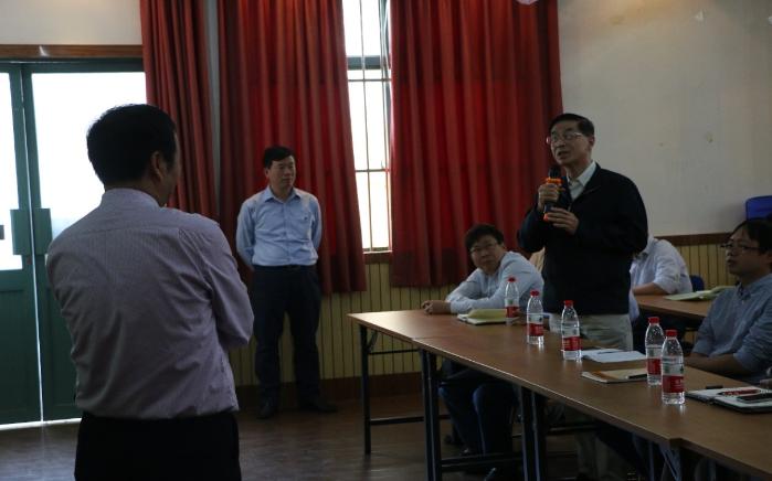 报告会现场