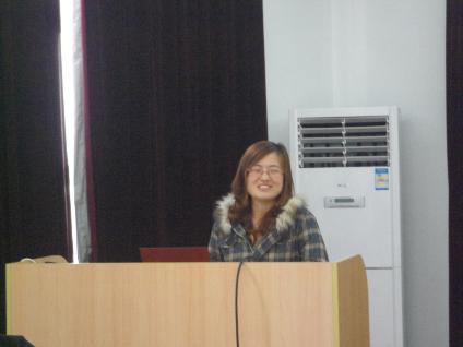 优秀学生党员代表鲁鑫同学发言