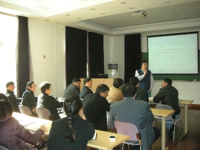 材院副院长李欣欣介绍学院班导师工作条例